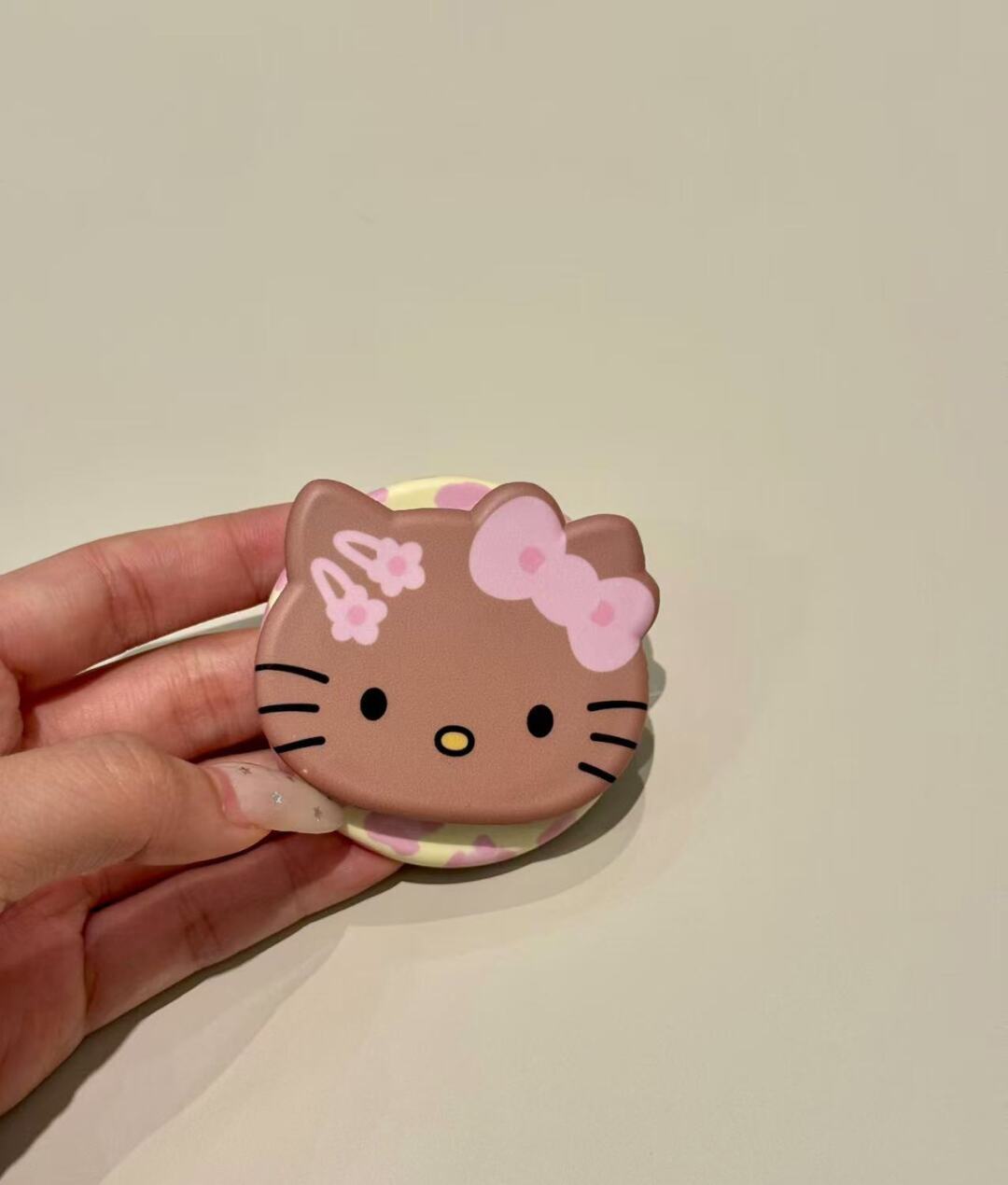 Hello Kitty & Daniel Yellow Leopard Print MagSafe Case + MagSafe Stand Holder / Phone Grip #0634